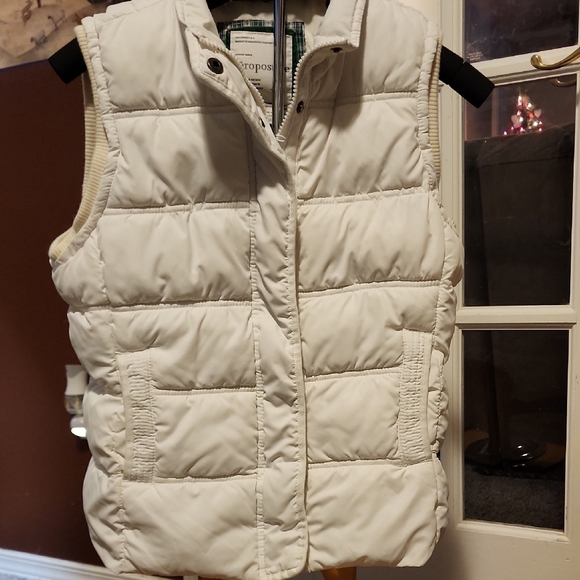 Aeropostale White Quilted Puffer Vest - Picture 1 of 3